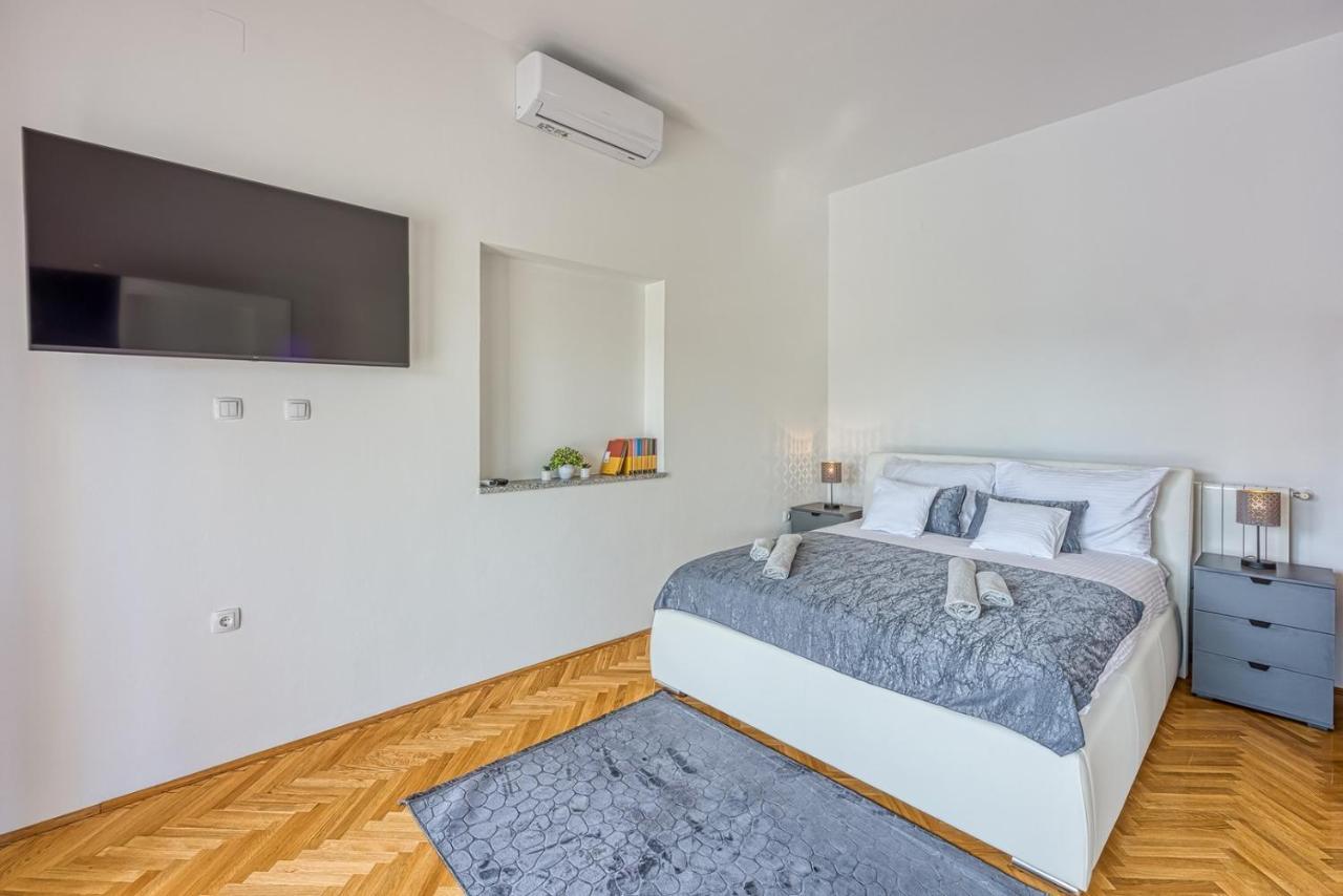 Holiday Apartment Aida With Private Pool Buzet Exterior foto