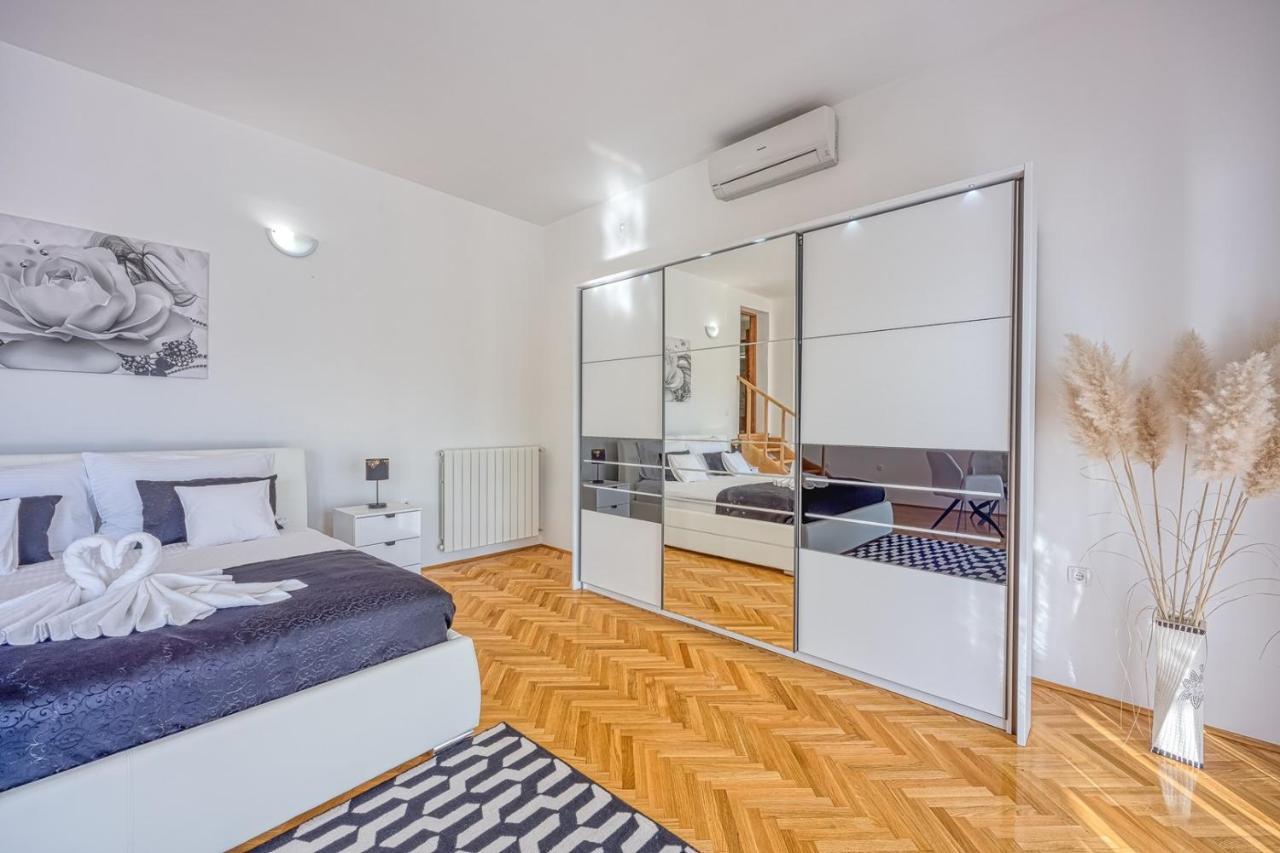 Holiday Apartment Aida With Private Pool Buzet Exterior foto